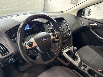 Ford Focus 1.0 Ti-VCT EcoBoost 12V 100 Combi/o  Benzine 998cc 74kW (101pk) FWD picture 13