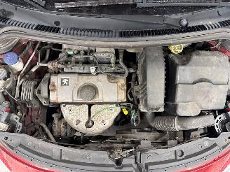 Peugeot 207 1.4 Hatchback  Benzine 1.360cc 54kW (73pk) FWD picture 22