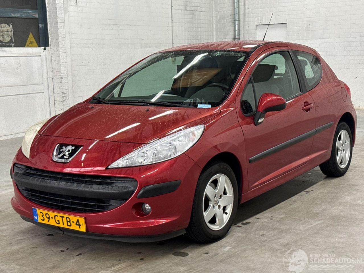 Peugeot 207 1.4 Hatchback  Benzine 1.360cc 54kW (73pk) FWD