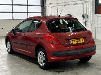 Peugeot 207 1.4 Hatchback  Benzine 1.360cc 54kW (73pk) FWD picture 3