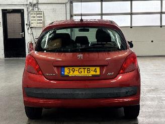 Peugeot 207 1.4 Hatchback  Benzine 1.360cc 54kW (73pk) FWD picture 4