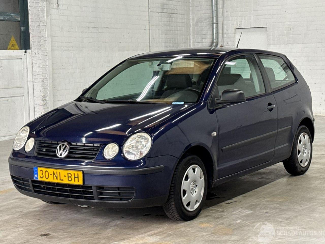 Volkswagen Polo 1.4 16V Hatchback  Benzine 1.390cc 55kW (75pk) FWD