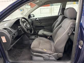 Volkswagen Polo 1.4 16V Hatchback  Benzine 1.390cc 55kW (75pk) FWD picture 11