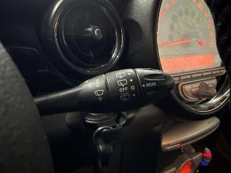 Mini Clubman 1.6 Cooper D Combi/o  Diesel 1.560cc 80kW (109pk) FWD picture 22