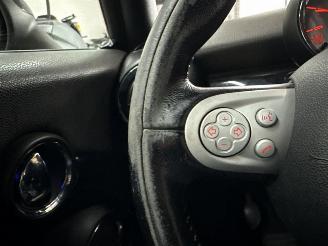 Mini Clubman 1.6 Cooper D Combi/o  Diesel 1.560cc 80kW (109pk) FWD picture 15