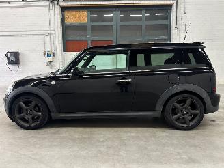 Mini Clubman 1.6 Cooper D Combi/o  Diesel 1.560cc 80kW (109pk) FWD picture 2