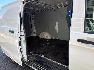 Mercedes Vito 2.2 114 CDI 16V Bestel  Diesel 2.143cc 100kW (136pk) RWD picture 9