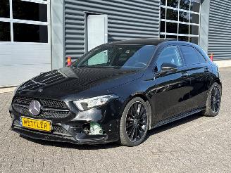skadebil auto Mercedes A-klasse 1.3 A-200 Turbo 16V Hatchback  Benzine 1.332cc 120kW (163pk) FWD 2019/3