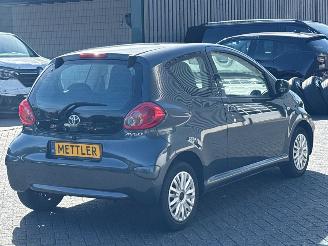 Toyota Aygo 1.0 12V VVT-i Hatchback  Benzine 998cc 50kW (68pk) FWD picture 5