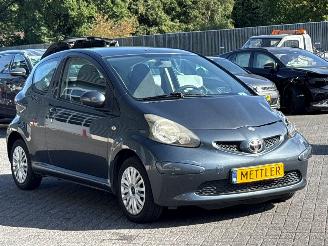 Toyota Aygo 1.0 12V VVT-i Hatchback  Benzine 998cc 50kW (68pk) FWD picture 7