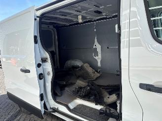 Renault Trafic 2.0 dCi 16V 130 Bestel  Diesel 1.995cc 96kW (131pk) FWD picture 10