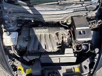 Volvo S-40 2.4 20V Sedan 4Dr Benzine 2.435cc 103kW (140pk) FWD picture 24