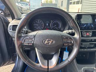 Hyundai I-30 1.4 T-GDI 16V Hatchback  Benzine 1.353cc 103kW (140pk) FWD picture 15