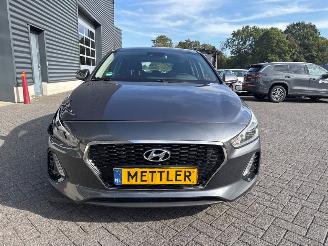 Hyundai I-30 1.4 T-GDI 16V Hatchback  Benzine 1.353cc 103kW (140pk) FWD picture 8