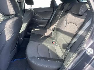 Hyundai I-30 1.4 T-GDI 16V Hatchback  Benzine 1.353cc 103kW (140pk) FWD picture 10