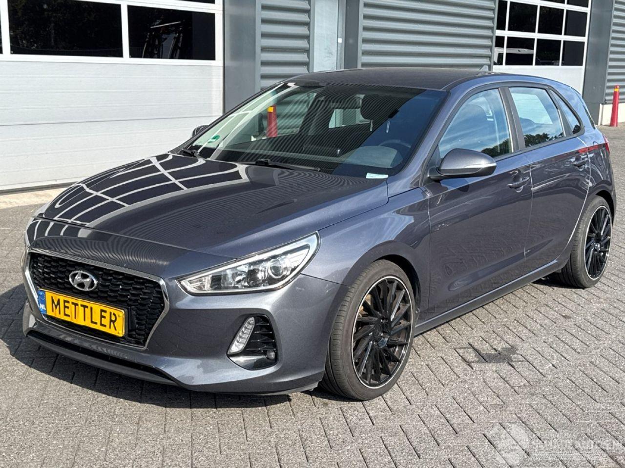 Hyundai I-30 1.4 T-GDI 16V Hatchback  Benzine 1.353cc 103kW (140pk) FWD