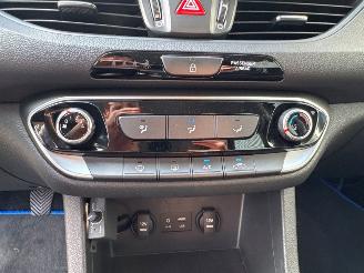 Hyundai I-30 1.4 T-GDI 16V Hatchback  Benzine 1.353cc 103kW (140pk) FWD picture 20