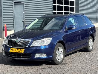 Damaged car Skoda Octavia 1.4 TSI 16V Combi/o 4Dr Benzine 1.390cc 90kW (122pk) FWD 2009/12
