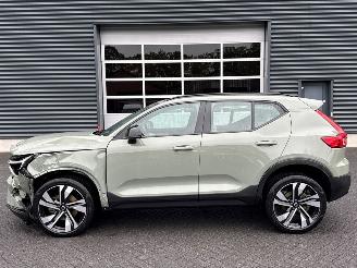 Volvo XC40 2.0 B4 16V Mild Hybrid Autom. SUV  Elektrisch Benzine 1.969cc 145kW (197pk) FWD picture 2