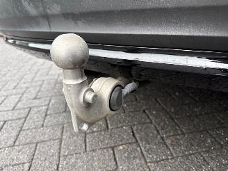 Volvo XC40 2.0 B4 16V Mild Hybrid Autom. SUV  Elektrisch Benzine 1.969cc 145kW (197pk) FWD picture 12