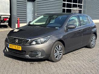 Unfallwagen Peugeot 308 1.2 12V e-THP PureTech 130 2018/9