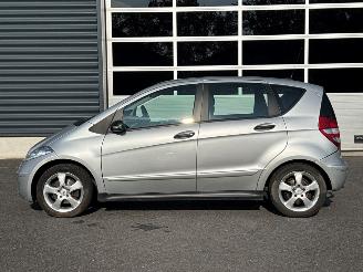 Mercedes A-klasse 1.7 A-170 5-Drs. Hatchback 4Dr Benzine 1.699cc 85kW (116pk) FWD picture 2