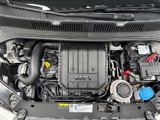 Volkswagen Up! 1.0 12V 60 Hatchback  Benzine 999cc 44kW (60pk) FWD picture 24