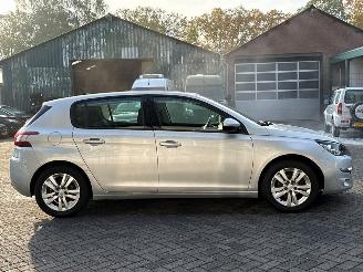 Peugeot 308 1.2 12V VTi PureTech 82 Hatchback 4Dr Benzine 1.199cc 60kW (82pk) FWD picture 6