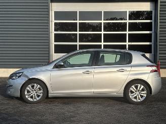Peugeot 308 1.2 12V VTi PureTech 82 Hatchback 4Dr Benzine 1.199cc 60kW (82pk) FWD picture 2