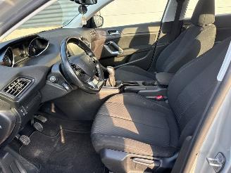 Peugeot 308 1.2 12V VTi PureTech 82 Hatchback 4Dr Benzine 1.199cc 60kW (82pk) FWD picture 11