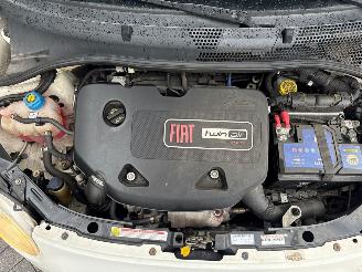 Fiat 500 0.9 TwinAir 85 Hatchback  Benzine 875cc 63kW (86pk) FWD picture 19