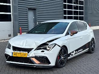Damaged car Seat Leon 2.0 TSI Cupra 300 16V Hatchback 4Dr Benzine 1.984cc 221kW (300pk) FWD 2017/9