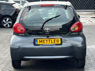 Toyota Aygo 1.0 12V VVT-i Hatchback  Benzine 998cc 50kW (68pk) FWD picture 4