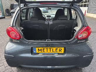Toyota Aygo 1.0 12V VVT-i Hatchback  Benzine 998cc 50kW (68pk) FWD picture 9
