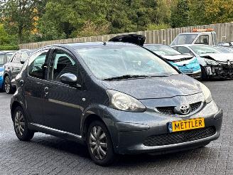 Toyota Aygo 1.0 12V VVT-i Hatchback  Benzine 998cc 50kW (68pk) FWD picture 7