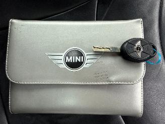Mini Mini COOPER S 1.6 16V Cooper S Cabrio  Benzine 1.598cc 120kW (163pk) FWD picture 24