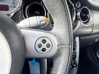 Mini Mini COOPER S 1.6 16V Cooper S Cabrio  Benzine 1.598cc 120kW (163pk) FWD picture 16