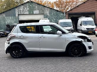 Suzuki Swift 1.2 16V Hatchback  Benzine 1.242cc 69kW (94pk) FWD picture 6