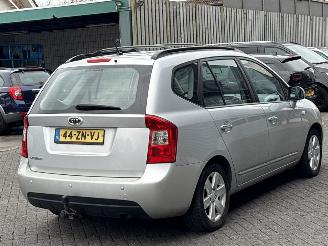 Kia Carens 2.0i CVVT 16V MPV  Benzine 1.998cc 106kW (144pk) FWD picture 5