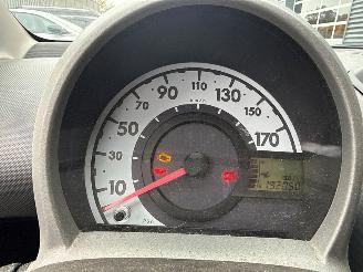 Toyota Aygo 1.0 12V VVT-i Hatchback  Benzine 998cc 50kW (68pk) FWD picture 13