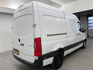 Mercedes Sprinter 514 CDI 2.1 D RWD Bestel  Diesel 2.143cc 105kW (143pk) RWD Koelwagen picture 5