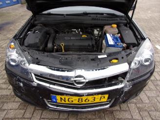 Opel Astra GTC 1.6 BUSINESS picture 10