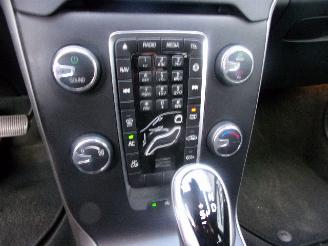 Volvo V-40 1.5 T3 AUTOMAAT  R-DESIGN picture 15