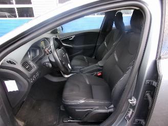 Volvo V-40 1.5 T3 AUTOMAAT  R-DESIGN picture 11