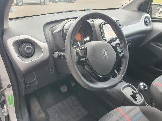 Peugeot 108 1.0 AUTOMAAT picture 15