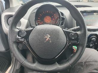 Peugeot 108 1.0 AUTOMAAT picture 17