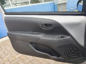 Peugeot 108 1.0 AUTOMAAT picture 13