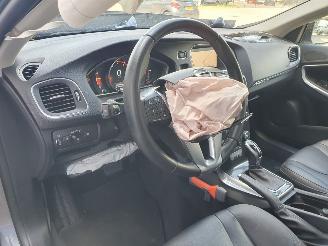 Volvo V-40 Cross Country 1.5 T3 Kinetic Automaat picture 17