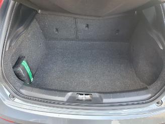 Volvo V-40 Cross Country 1.5 T3 Kinetic Automaat picture 33