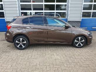 Fiat Tipo 1.6 MultiJet 16v Business Lusso picture 2